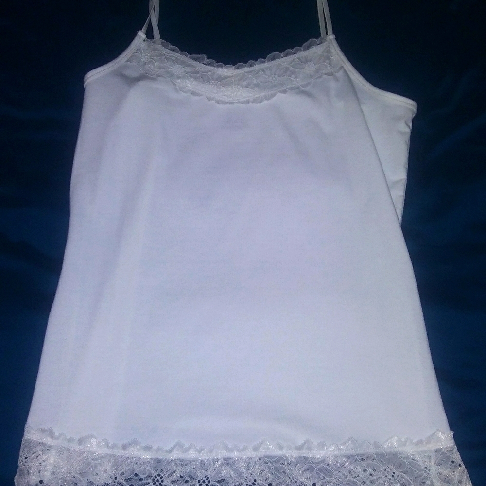 Nwot White and lace tank top